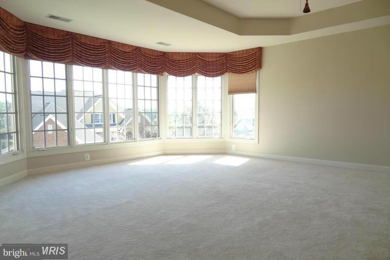8530 Link Hills Loop Gainesville, VA 20155 - Photo 19 of 30 Bedroom (Master)