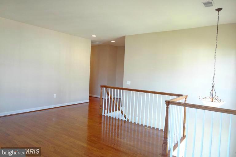 8530 Link Hills Loop Gainesville, VA 20155 - Photo 20 of 30 Interior (General)