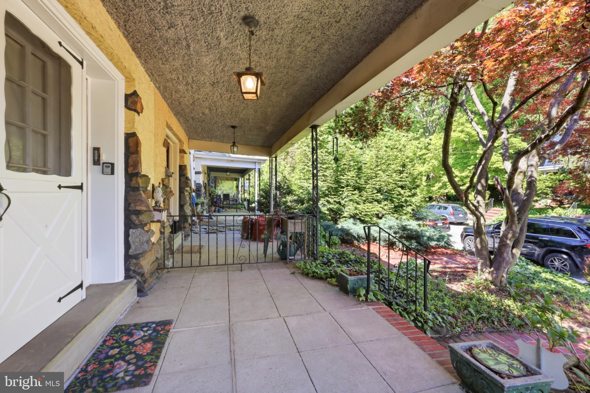 6616 Morris Park Road Philadelphia, PA 19151 - Photo 2 of 25 Gallery Image 2