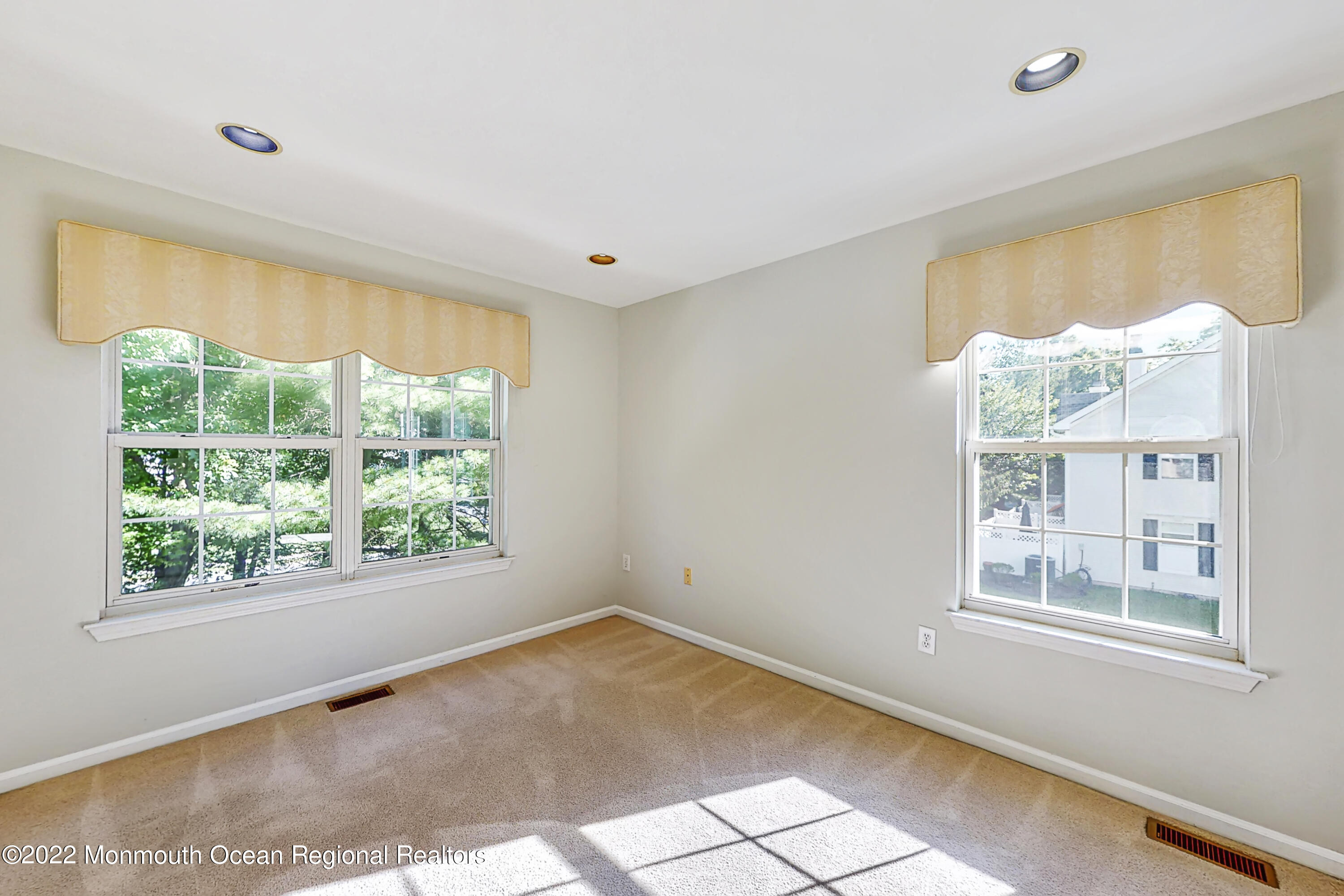 4 Painted Wagon Road Holmdel, NJ 07733 - Photo 10 of 18 Hommati.com-4_Painted_Wagon_Rd_NJ-06-21-