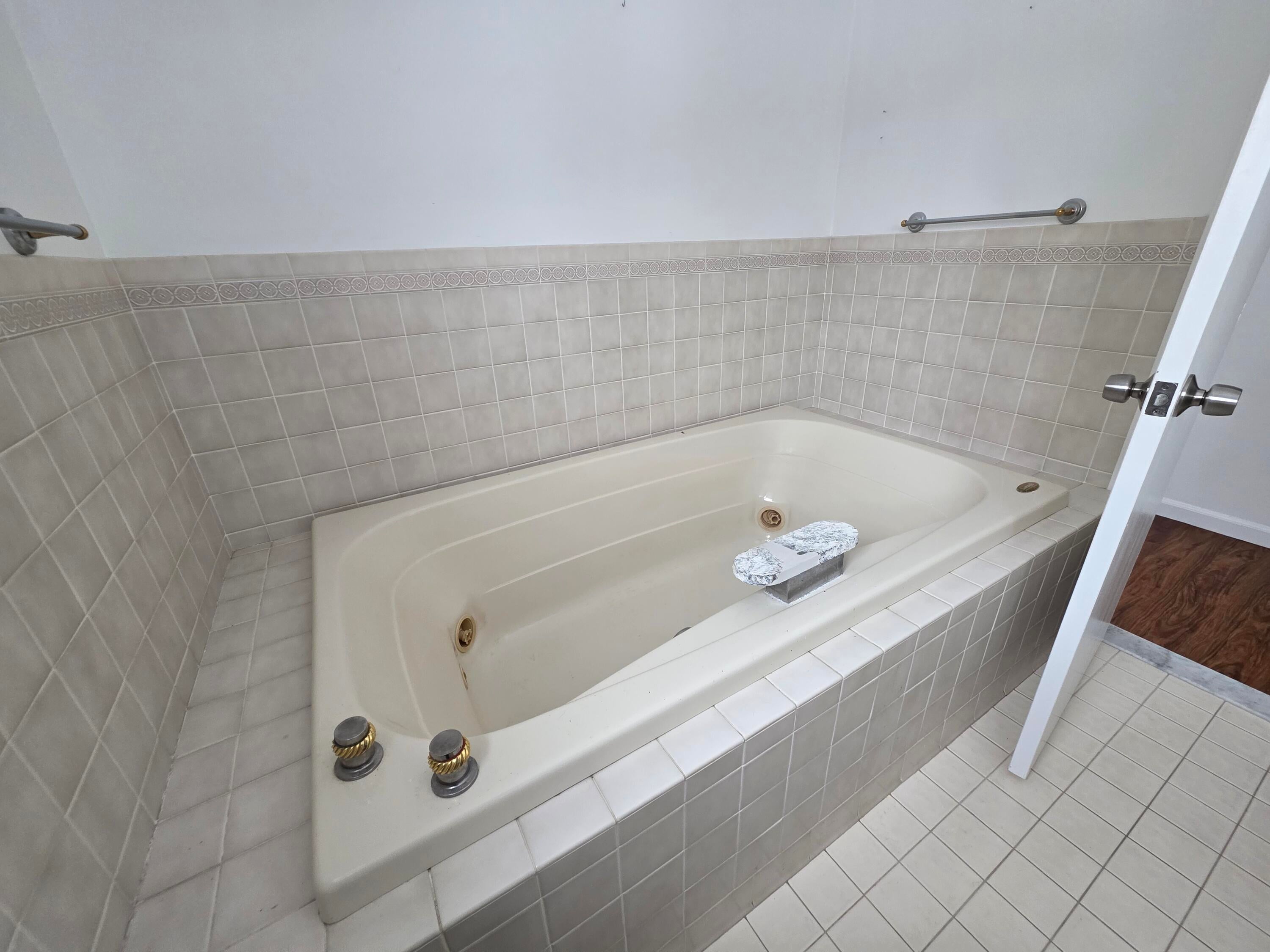 216 Riverside Drive Cheboygan, MI 49721 - Photo 22 of 35