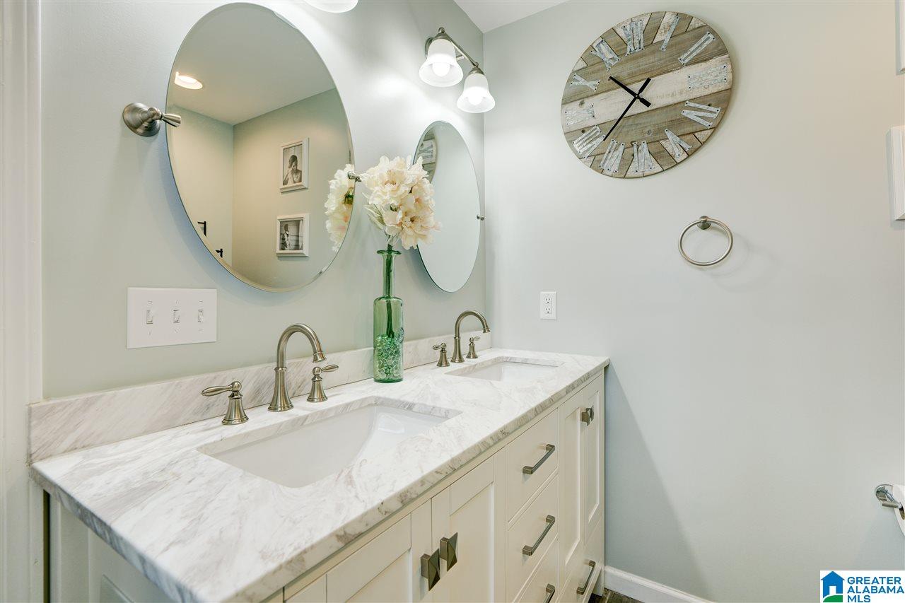 3217 Green Valley Road Birmingham, AL 35243 - Photo 12 of 26