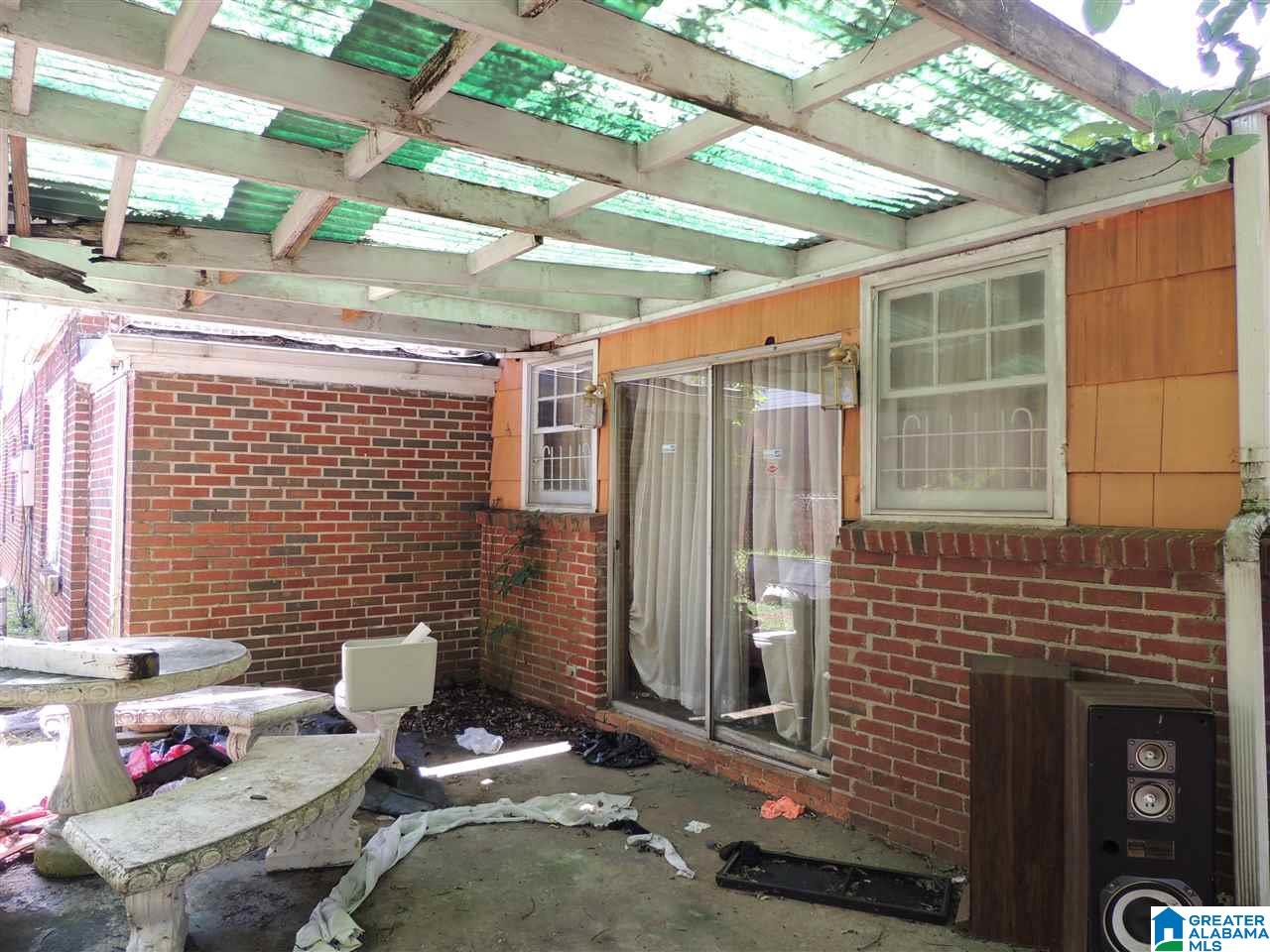 1340 18th Street Southwest Birmingham, AL 35211 - Photo 5 of 34