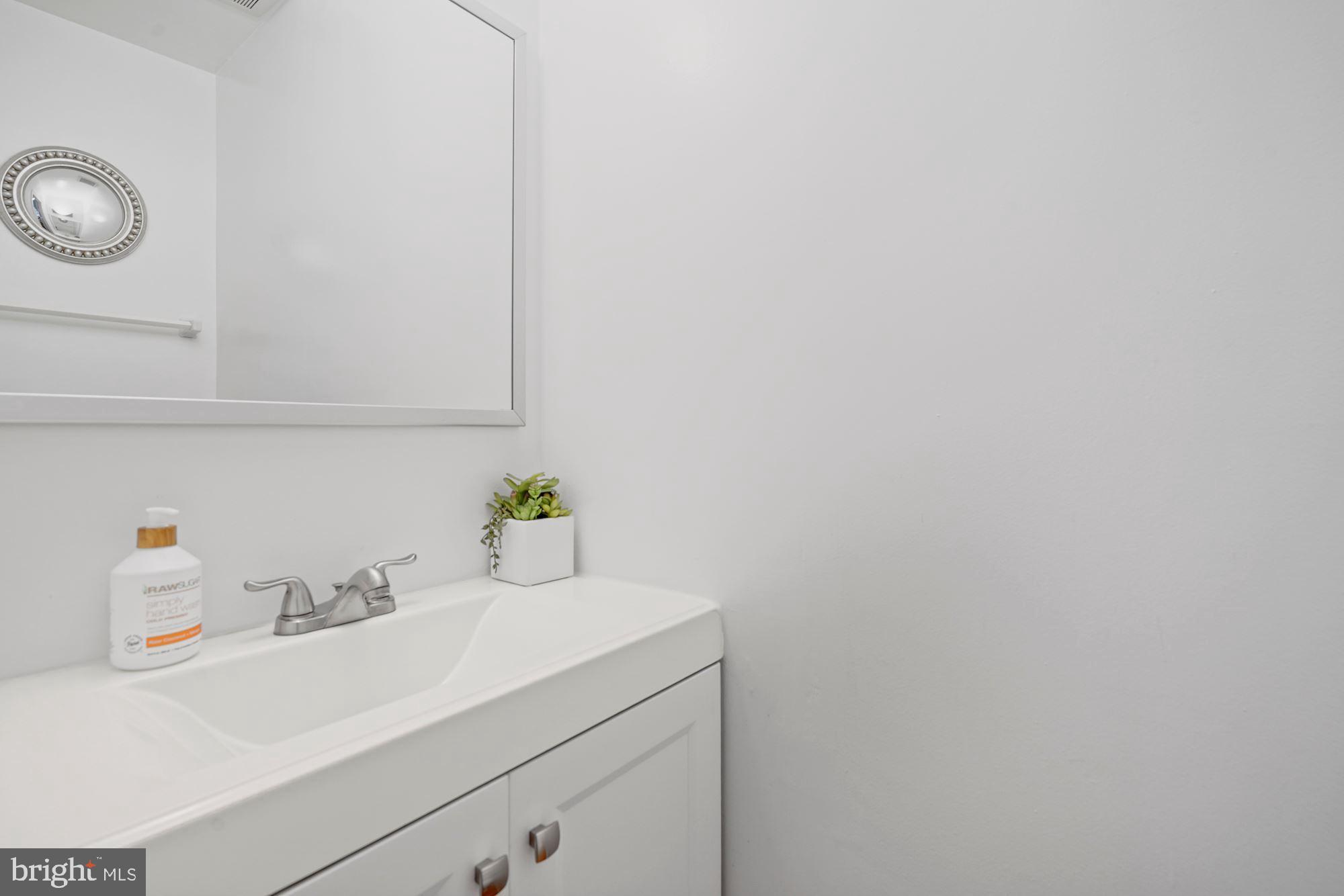 2278 Cartbridge Road Falls Church, VA 22043 - Photo 13 of 37 Gallery Image 13