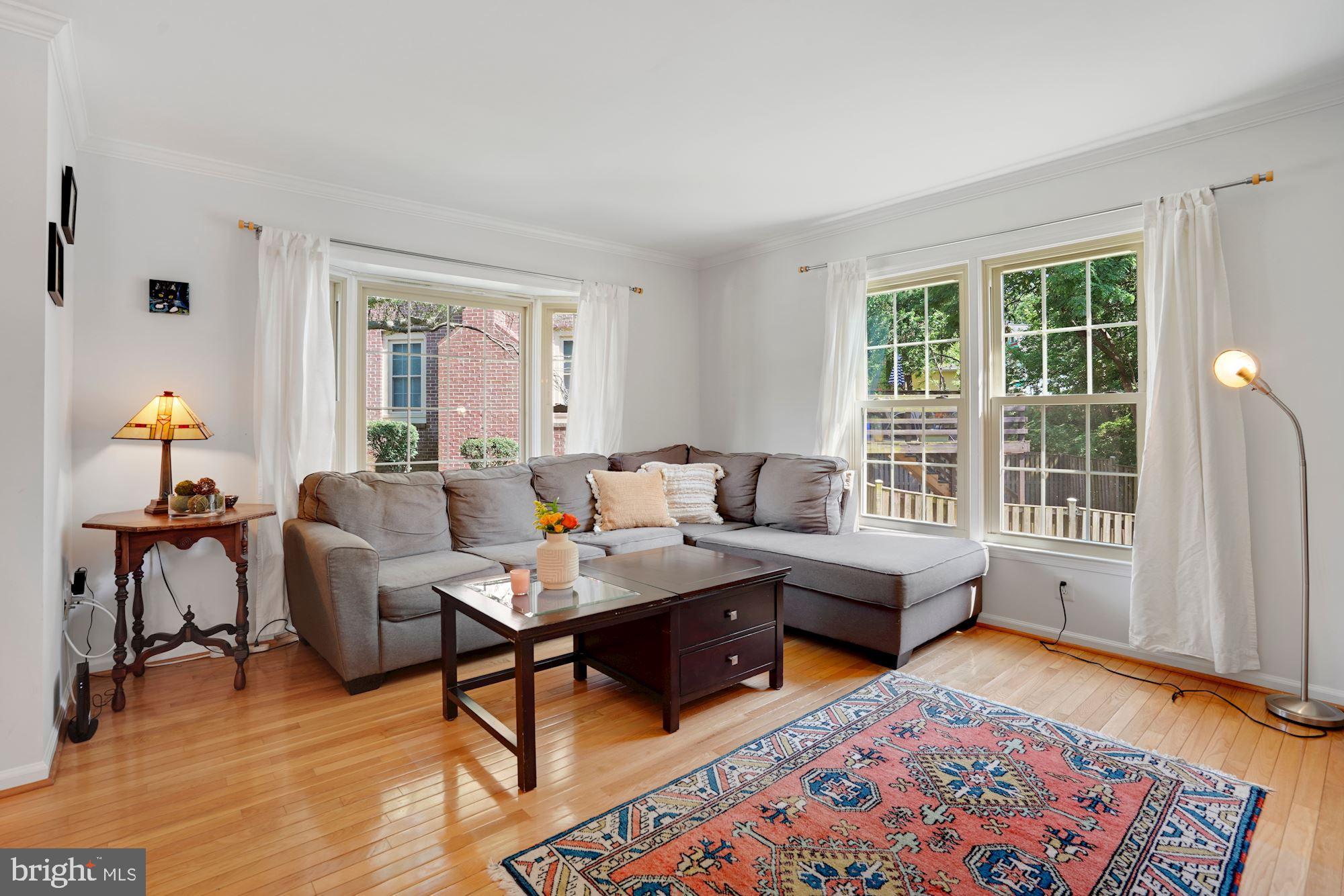 2278 Cartbridge Road Falls Church, VA 22043 - Photo 4 of 37 Gallery Image 4