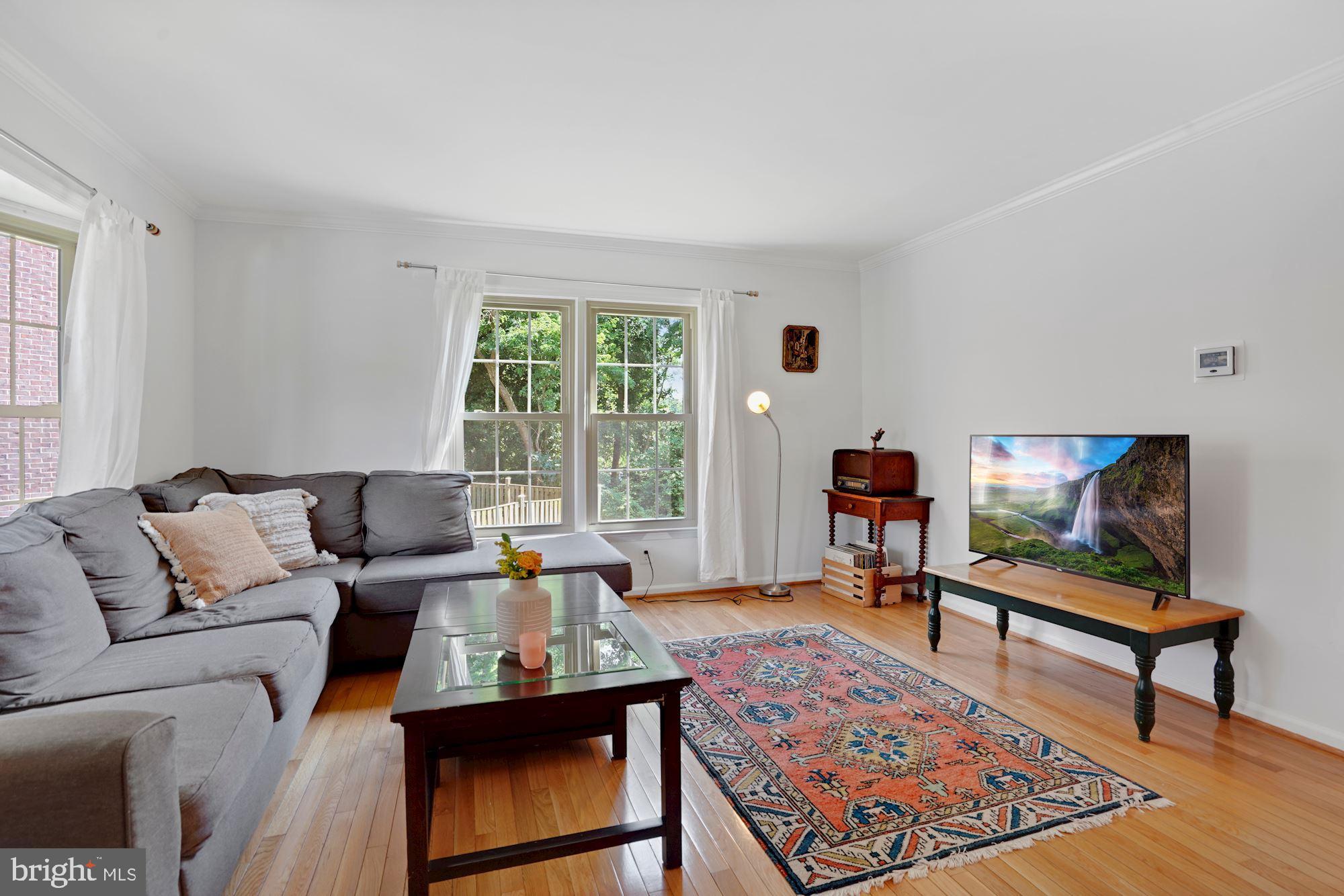 2278 Cartbridge Road Falls Church, VA 22043 - Photo 6 of 37 Gallery Image 6