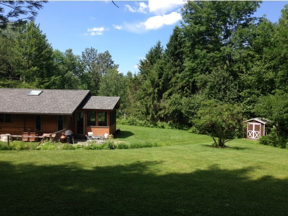 111 Gilcrist Road Stowe, VT 05672 - Photo 17 of 20 Gallery Image 17