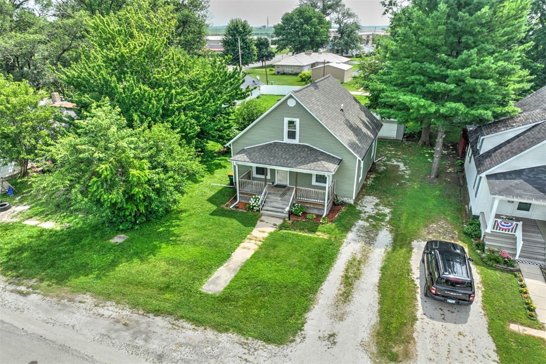 110 North Poplar Street Assumption, IL 62510 - Photo 3 of 27