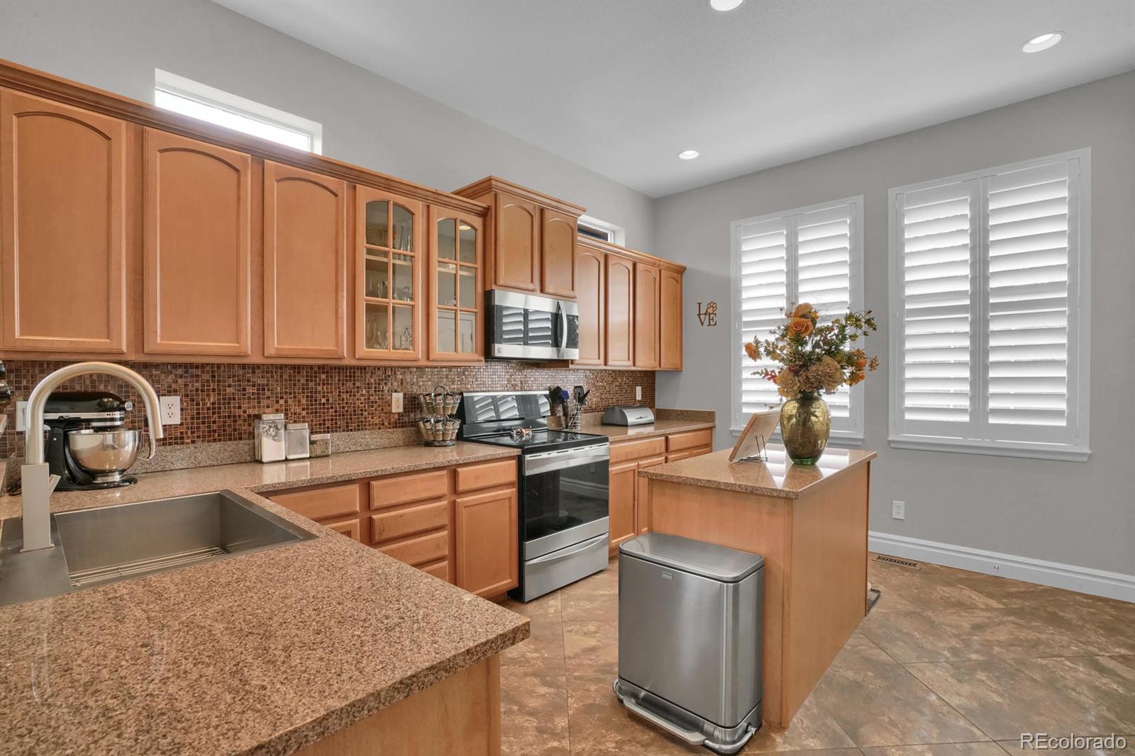 3121 Redhaven Way Highlands Ranch, CO 80126 - Photo 11 of 40 Gallery Image 11