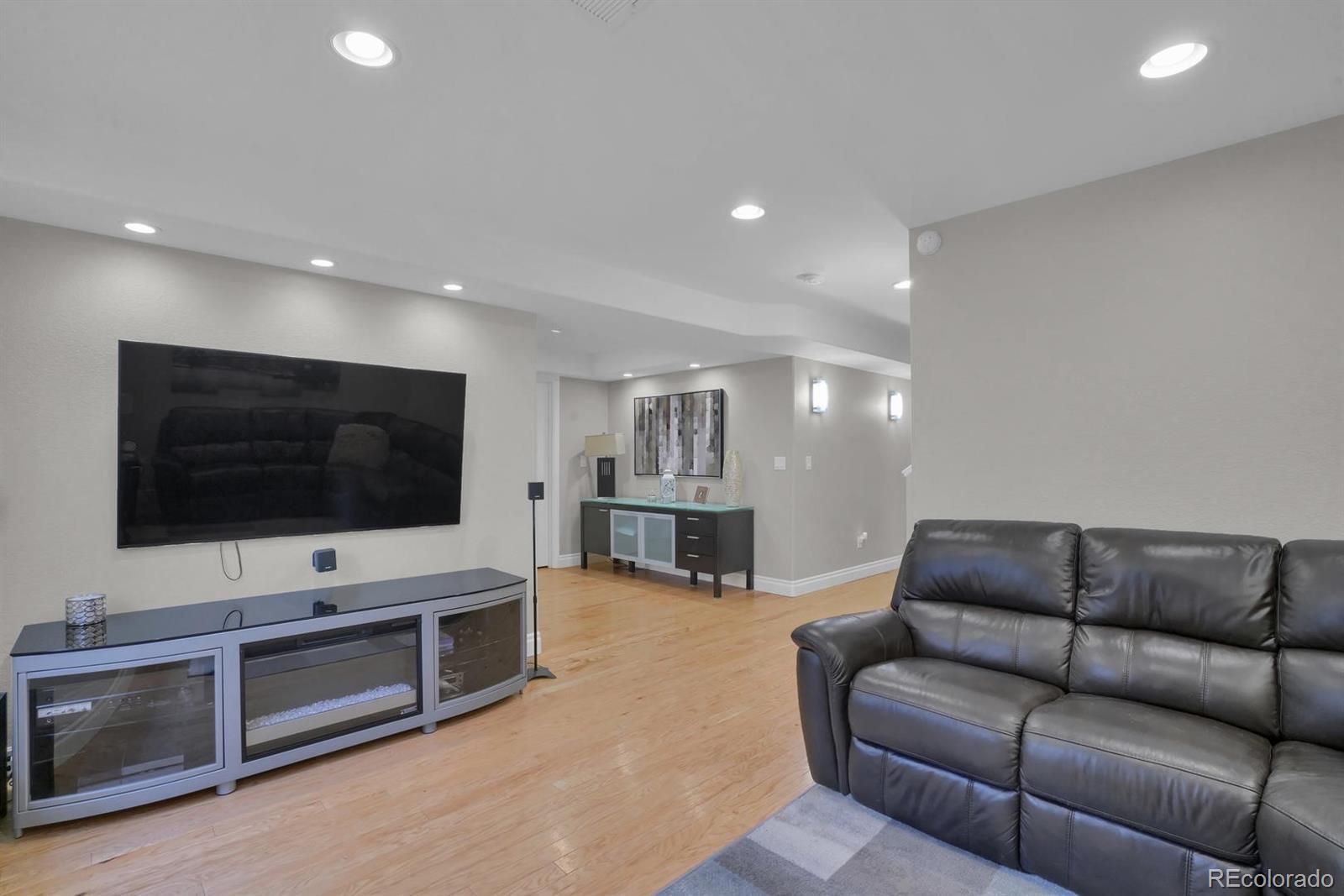 3121 Redhaven Way Highlands Ranch, CO 80126 - Photo 21 of 40 Gallery Image 21