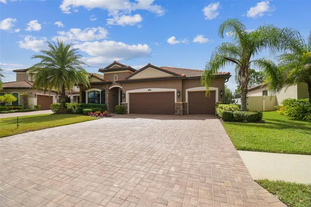$1,100,000 | 5138 Lakecastle Drive, Tampa, FL 33624
