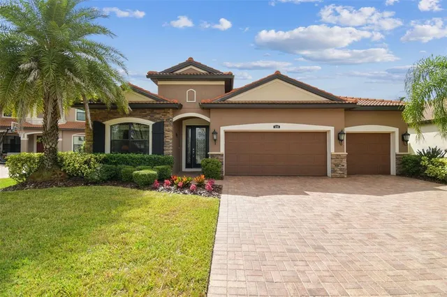 $1,100,000 | 5138 Lakecastle Drive, Tampa, FL 33624