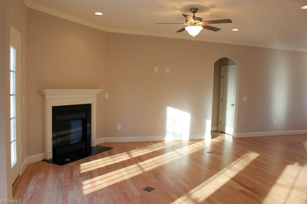 2237 Renaissance Lane High Point, NC 27262 - Photo 11 of 23 Gallery Image 11