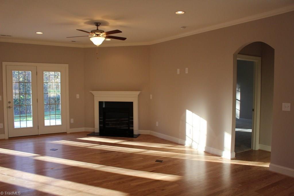 2237 Renaissance Lane High Point, NC 27262 - Photo 12 of 23 Gallery Image 12