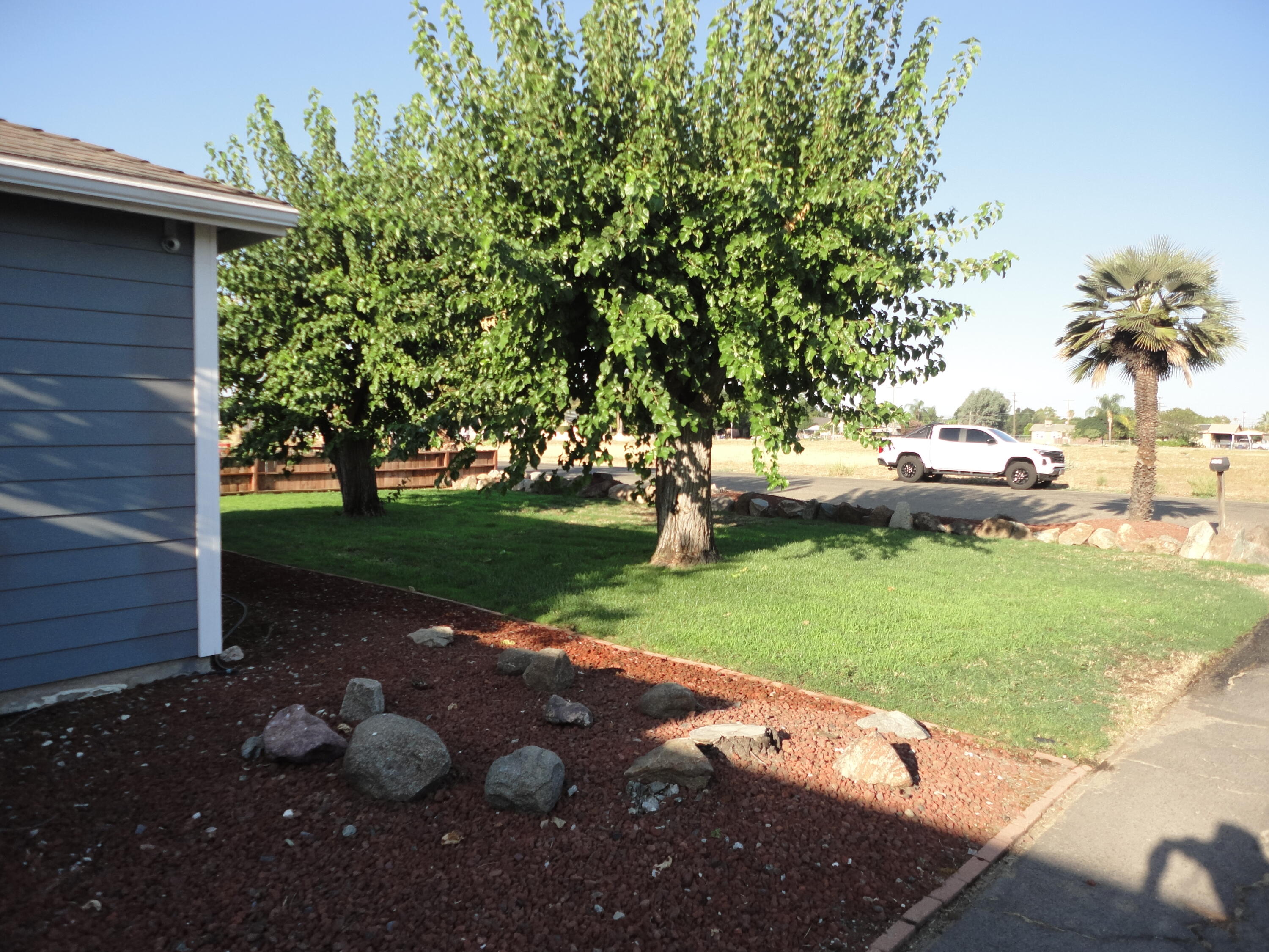 326 Sycamore Avenue Lindsay, CA 93247 - Photo 10 of 47 DSC04800