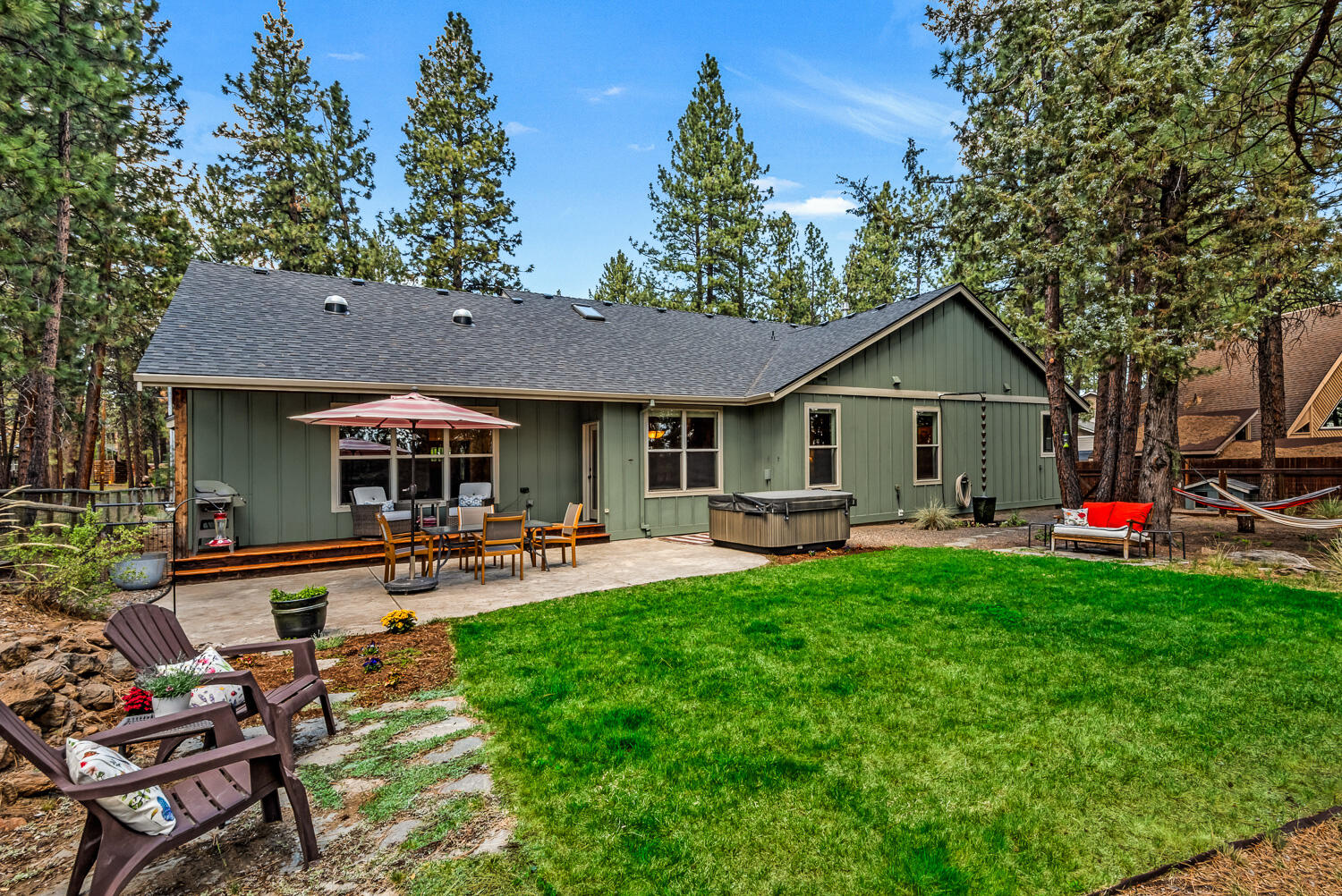 19479 West Campbell Road Bend, OR 97702 - Photo 25 of 33 -