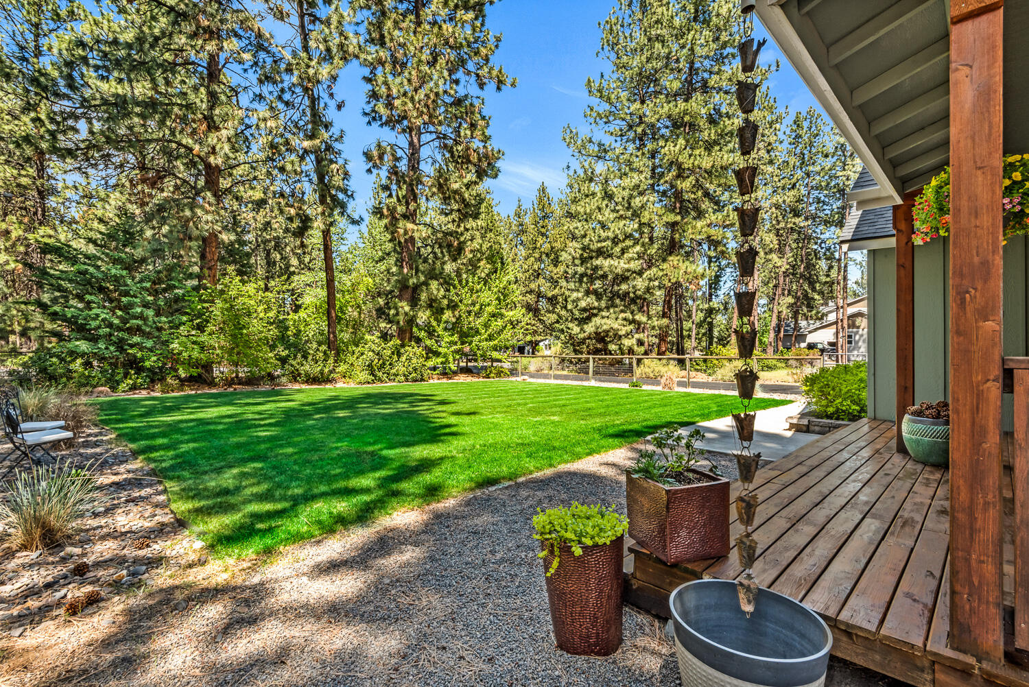 19479 West Campbell Road Bend, OR 97702 - Photo 4 of 33 -