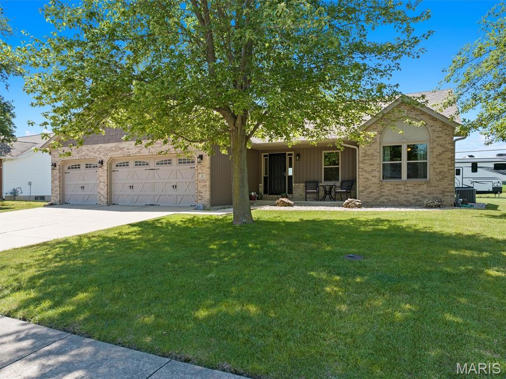 45 Oakbrooke Troy, IL 62294 - Photo 40 of 43