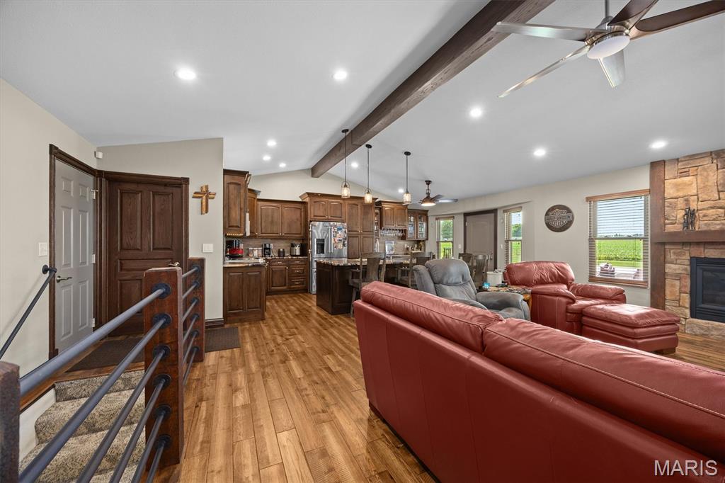 45 Oakbrooke Troy, IL 62294 - Photo 4 of 43