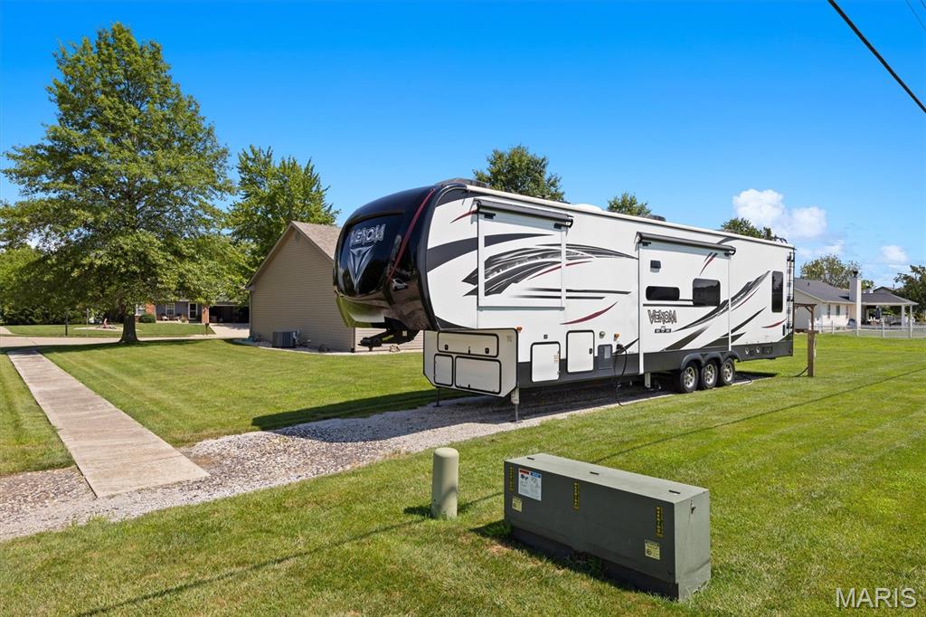 45 Oakbrooke Troy, IL 62294 - Photo 42 of 43