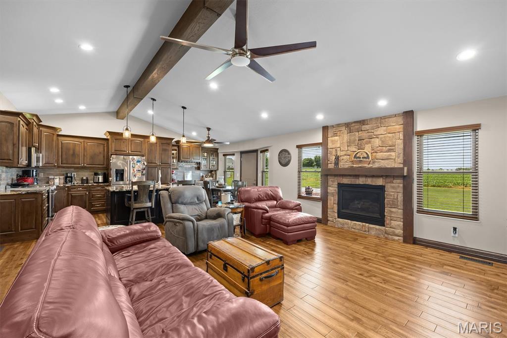 45 Oakbrooke Troy, IL 62294 - Photo 5 of 43