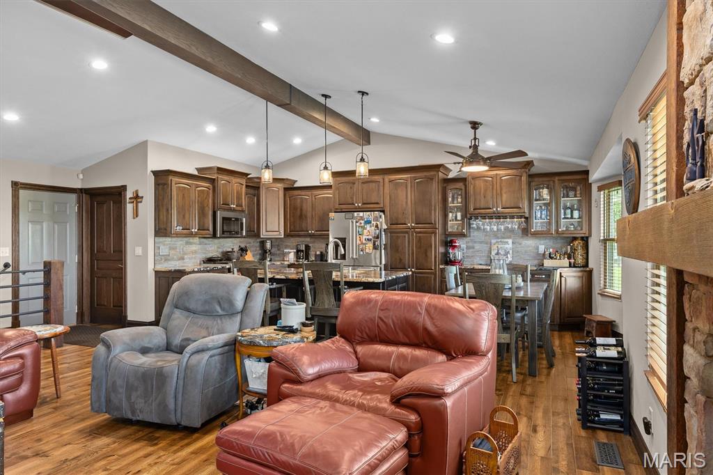 45 Oakbrooke Troy, IL 62294 - Photo 8 of 43