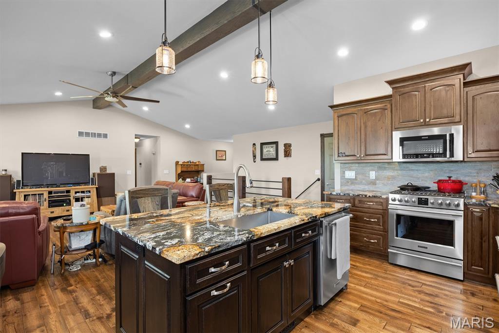 45 Oakbrooke Troy, IL 62294 - Photo 10 of 43