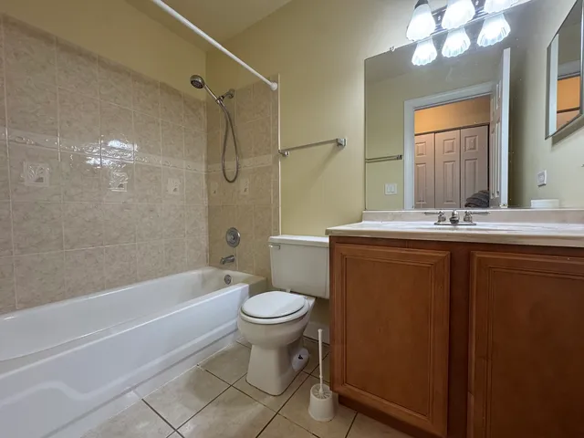 $2,600 | 460 North Lake Shore Drive, Unit 460, Palatine, IL 60067