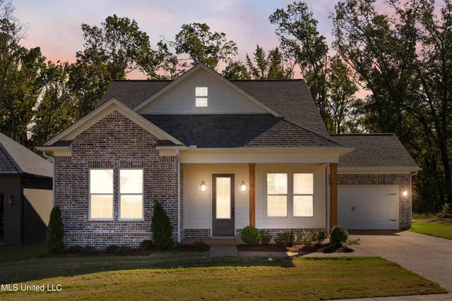 $399,900 | 2539 River Ouse Drive, Hernando, MS 38632