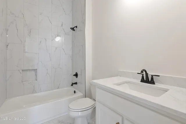 $399,900 | 2539 River Ouse Drive, Hernando, MS 38632