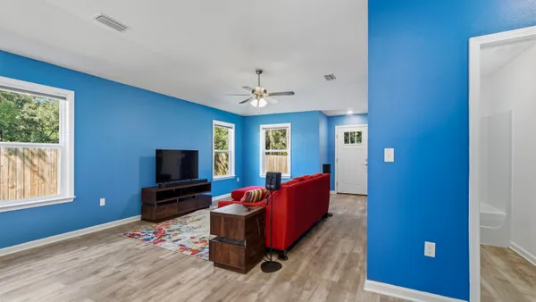 $1,750 | 1249 Martin Road, DeFuniak Springs, FL 32433