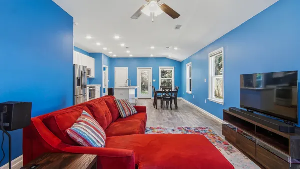 $1,750 | 1249 Martin Road, DeFuniak Springs, FL 32433