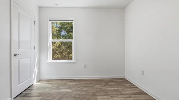 $1,750 | 1249 Martin Road, DeFuniak Springs, FL 32433