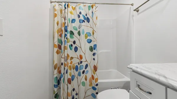 $1,750 | 1249 Martin Road, DeFuniak Springs, FL 32433