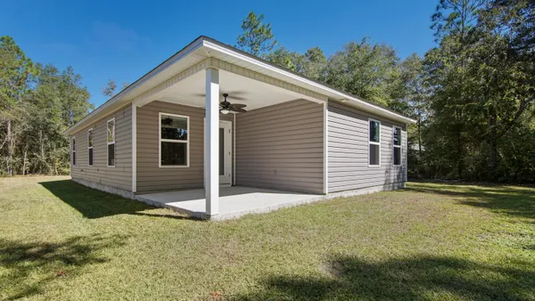 $1,750 | 1249 Martin Road, DeFuniak Springs, FL 32433