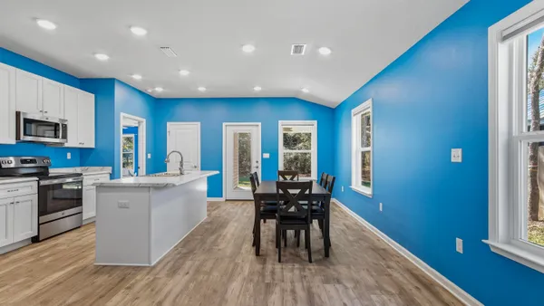 $1,750 | 1249 Martin Road, DeFuniak Springs, FL 32433