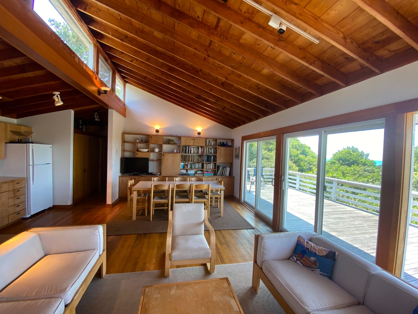 27 Ocean View Farm Road Chilmark, MA 02535 - Photo 4 of 19 Gallery Image 4