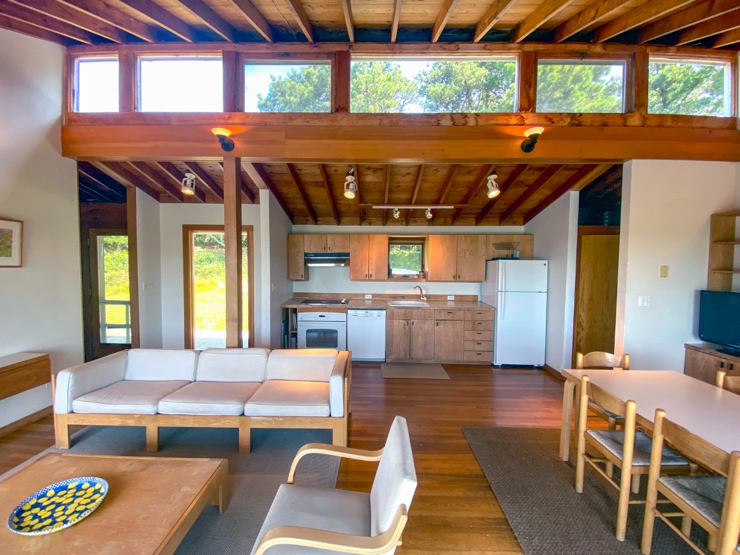 27 Ocean View Farm Road Chilmark, MA 02535 - Photo 6 of 19 Gallery Image 6