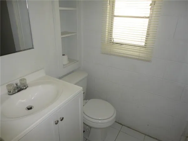 $1,200 | 3205 Grooms Street, Unit C, Austin, TX 78705