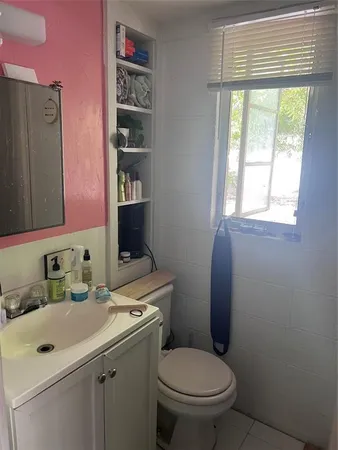 $1,200 | 3205 Grooms Street, Unit C, Austin, TX 78705