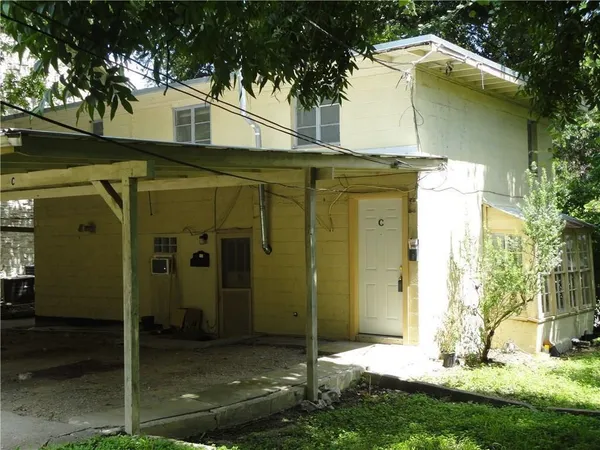 $1,200 | 3205 Grooms Street, Unit C, Austin, TX 78705