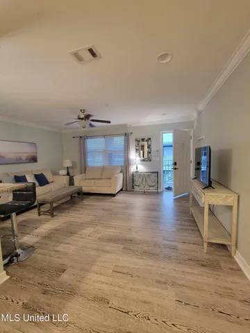 $2,200 | 1282 Beach Boulevard, Unit 209, Biloxi, MS 39530