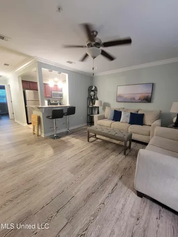 $2,200 | 1282 Beach Boulevard, Unit 209, Biloxi, MS 39530