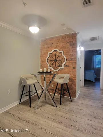 $2,200 | 1282 Beach Boulevard, Unit 209, Biloxi, MS 39530