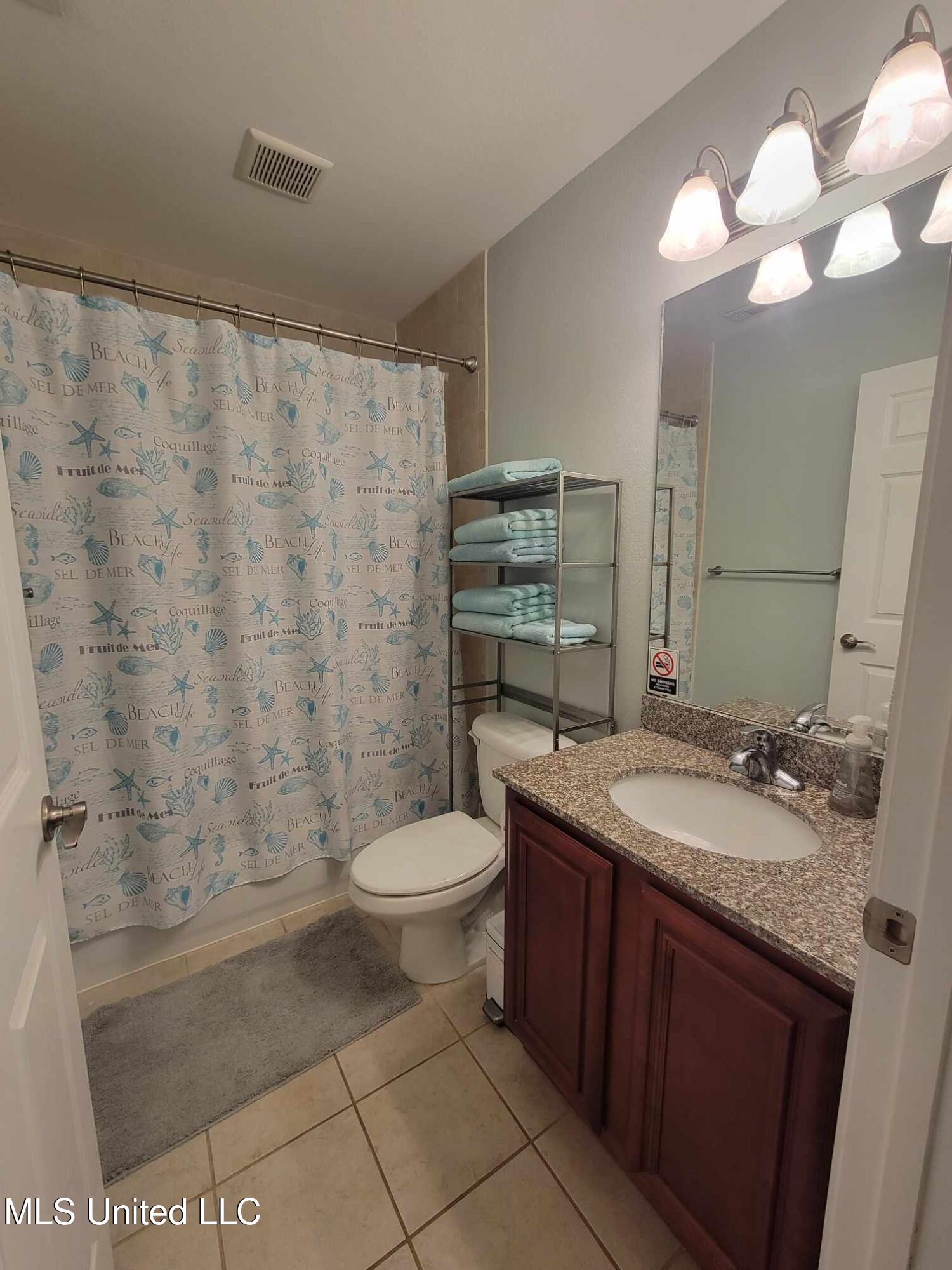 1282 Beach Boulevard, Unit 209 Biloxi, MS 39530 - Photo 7 of 8 487043621_645091344812552_24568412443342