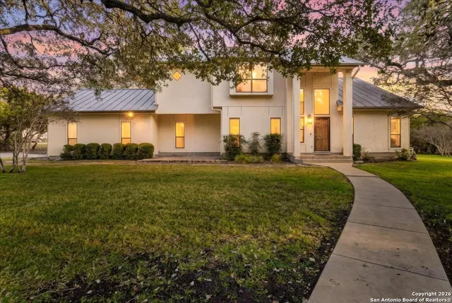 $545,000 | 21655 Valley Park Drive, Garden Ridge, TX 78266