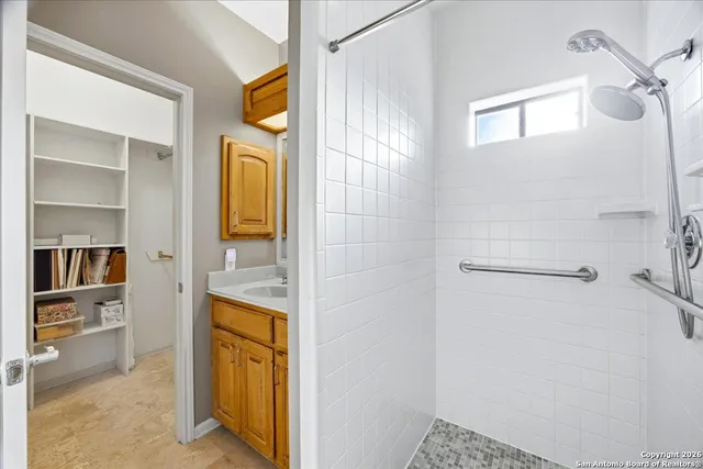 $545,000 | 21655 Valley Park Drive, Garden Ridge, TX 78266