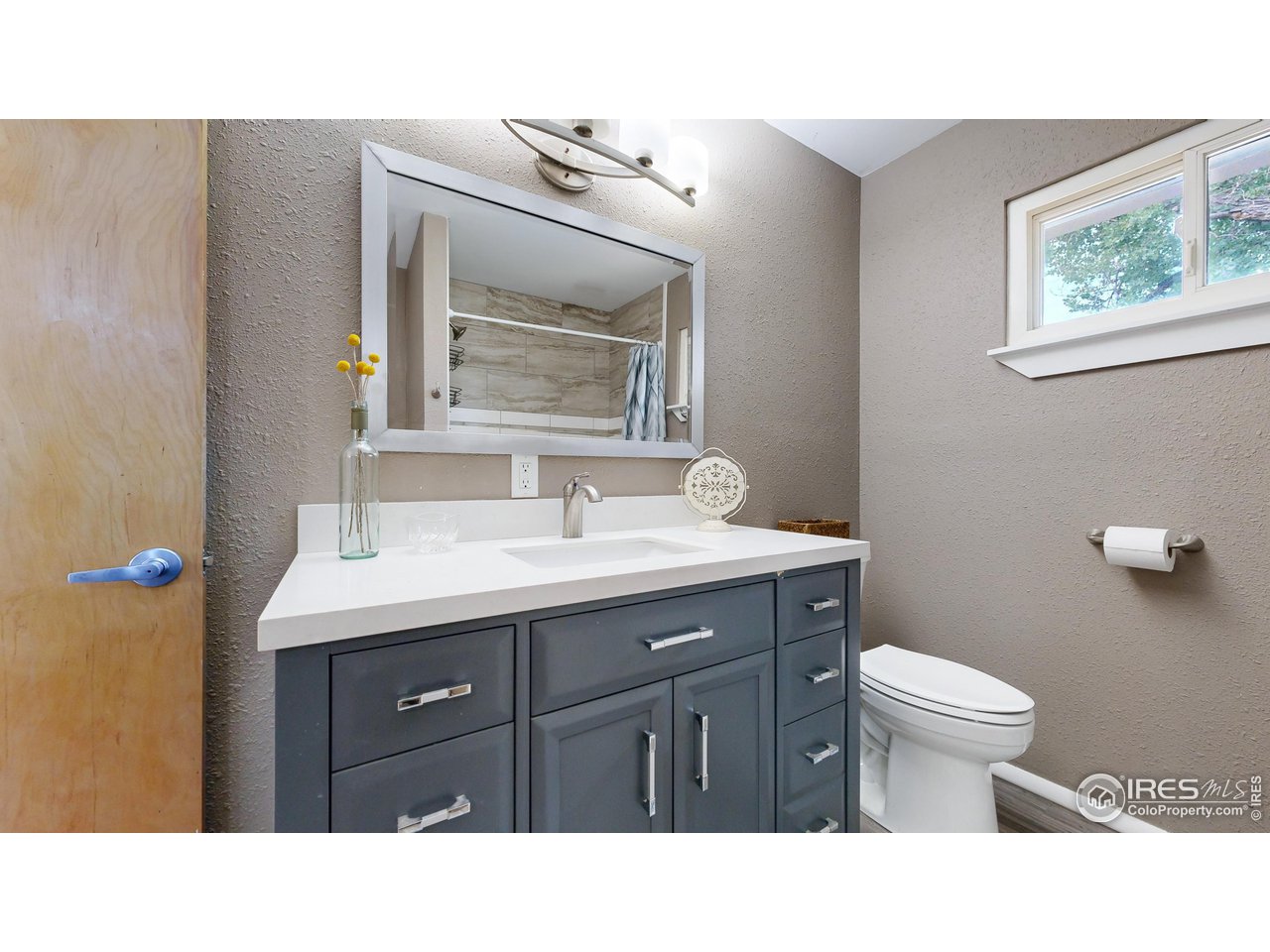 1200 Gregory Road Fort Collins, CO 80524 - Photo 20 of 40 Shared Bathroom (Upper)