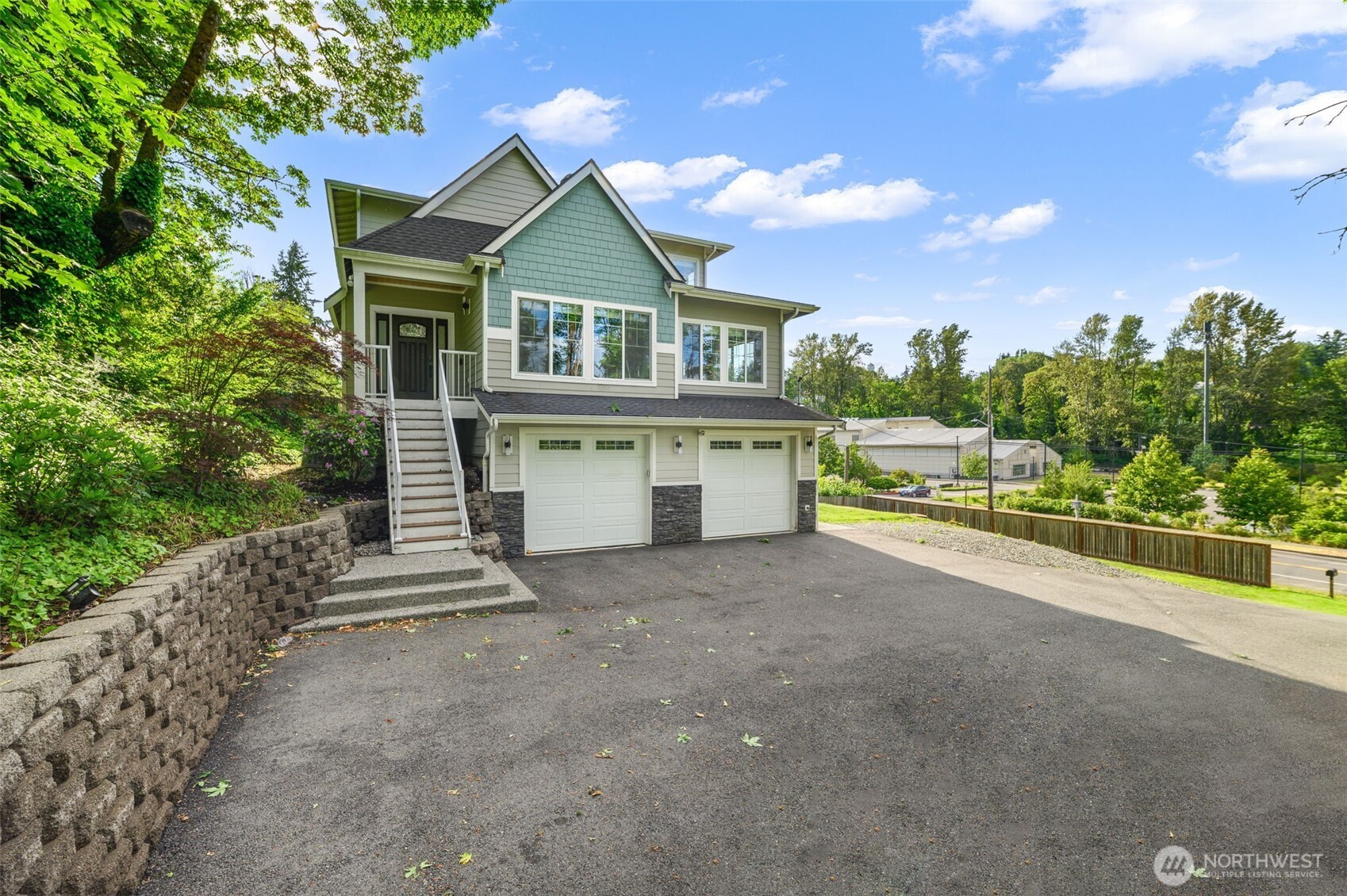 7663 South 132nd Street Seattle, WA 98178 - Photo 2 of 30