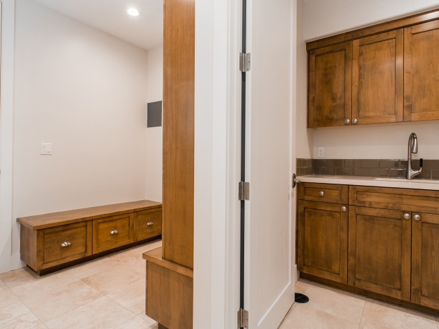 11480 Ghirard Road Truckee, CA 96161 - Photo 13 of 14 Gallery Image 13